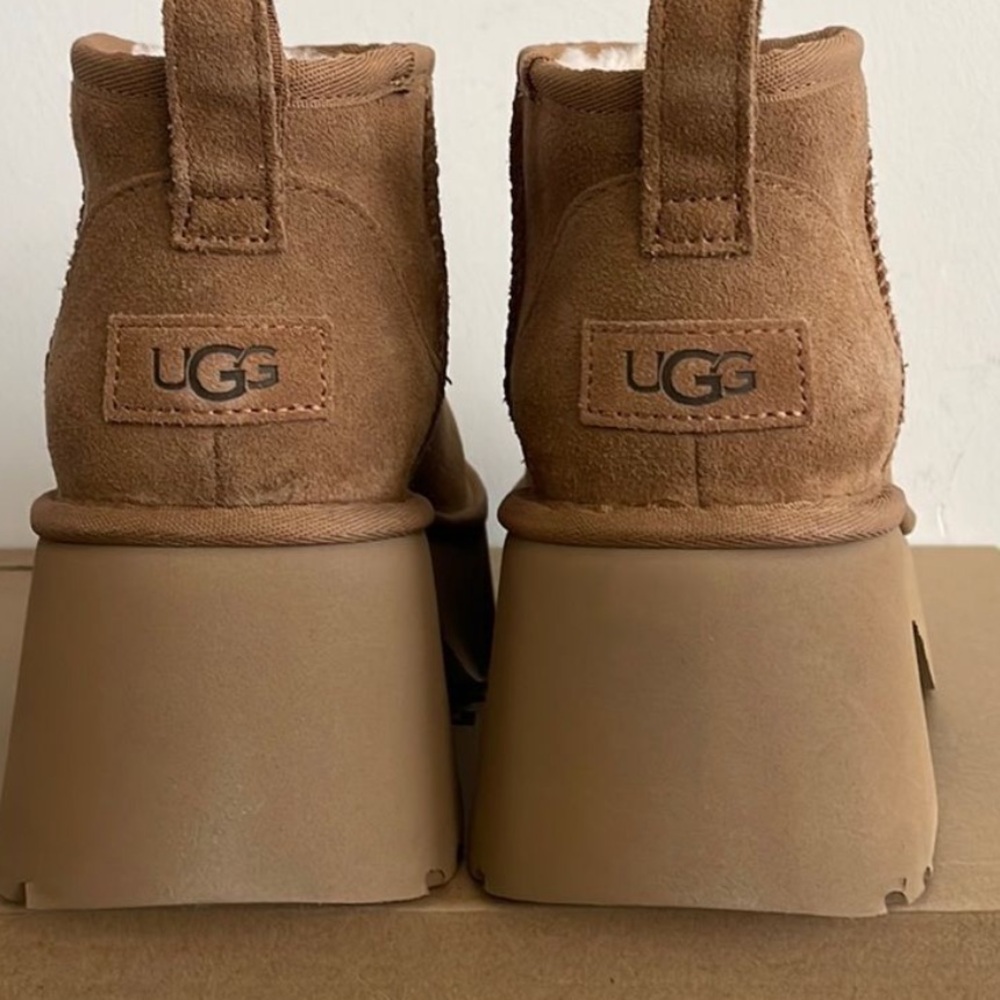 UGG Ultra Classic Mini Chestnut Brown Platform Ankle Boots, NWT - Picture 4 of 5
